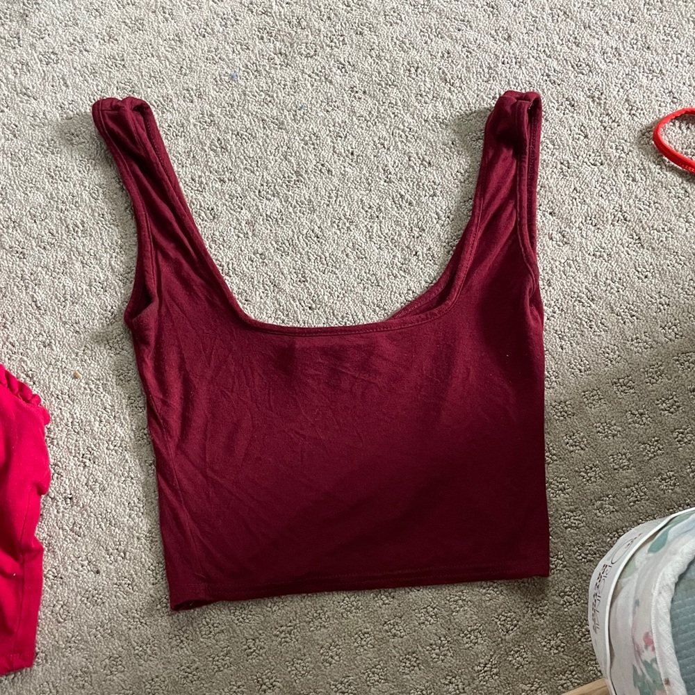 Assorted Crop Top Bundle - Picture 3 of 9